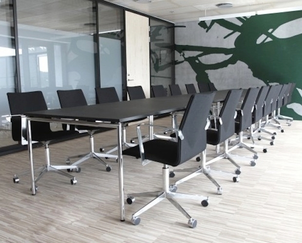 ocee-fourcast-xl-plus-chair